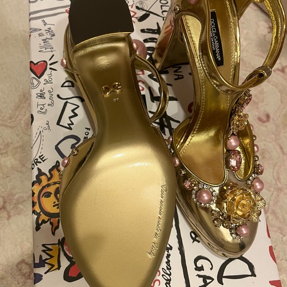 Dolce & Gabbana Pumps - Picture 3 of 4